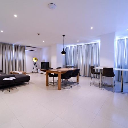 Suncity Hotel Apartment Accra Exteriör bild