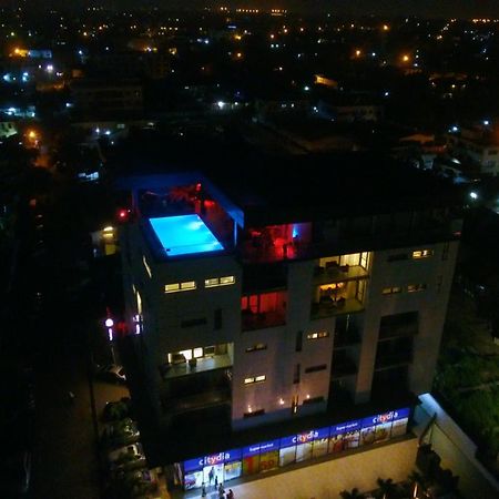 Suncity Hotel Apartment Accra Exteriör bild